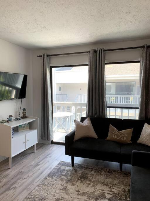 Fullyrenovated 1 Min Walk2 Beach.5Min To Peir Park Панама Сити Бийч Екстериор снимка