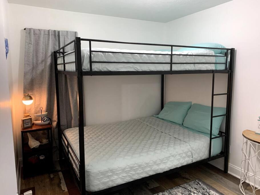 Fullyrenovated 1 Min Walk2 Beach.5Min To Peir Park Панама Сити Бийч Екстериор снимка