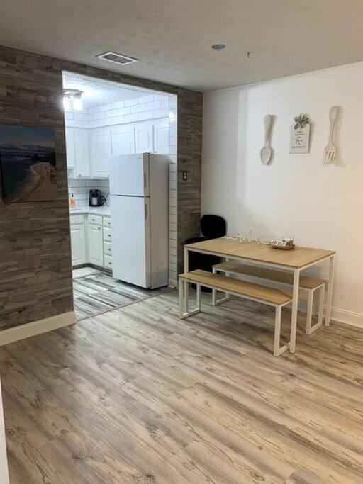 Fullyrenovated 1 Min Walk2 Beach.5Min To Peir Park Панама Сити Бийч Екстериор снимка