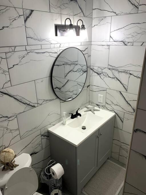 Fullyrenovated 1 Min Walk2 Beach.5Min To Peir Park Панама Сити Бийч Екстериор снимка