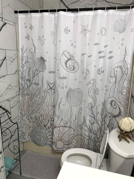 Fullyrenovated 1 Min Walk2 Beach.5Min To Peir Park Панама Сити Бийч Екстериор снимка